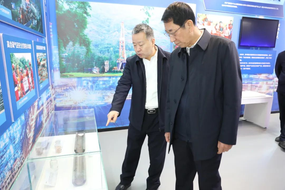 段文龍在濮陽檢察機關(guān)調(diào)研